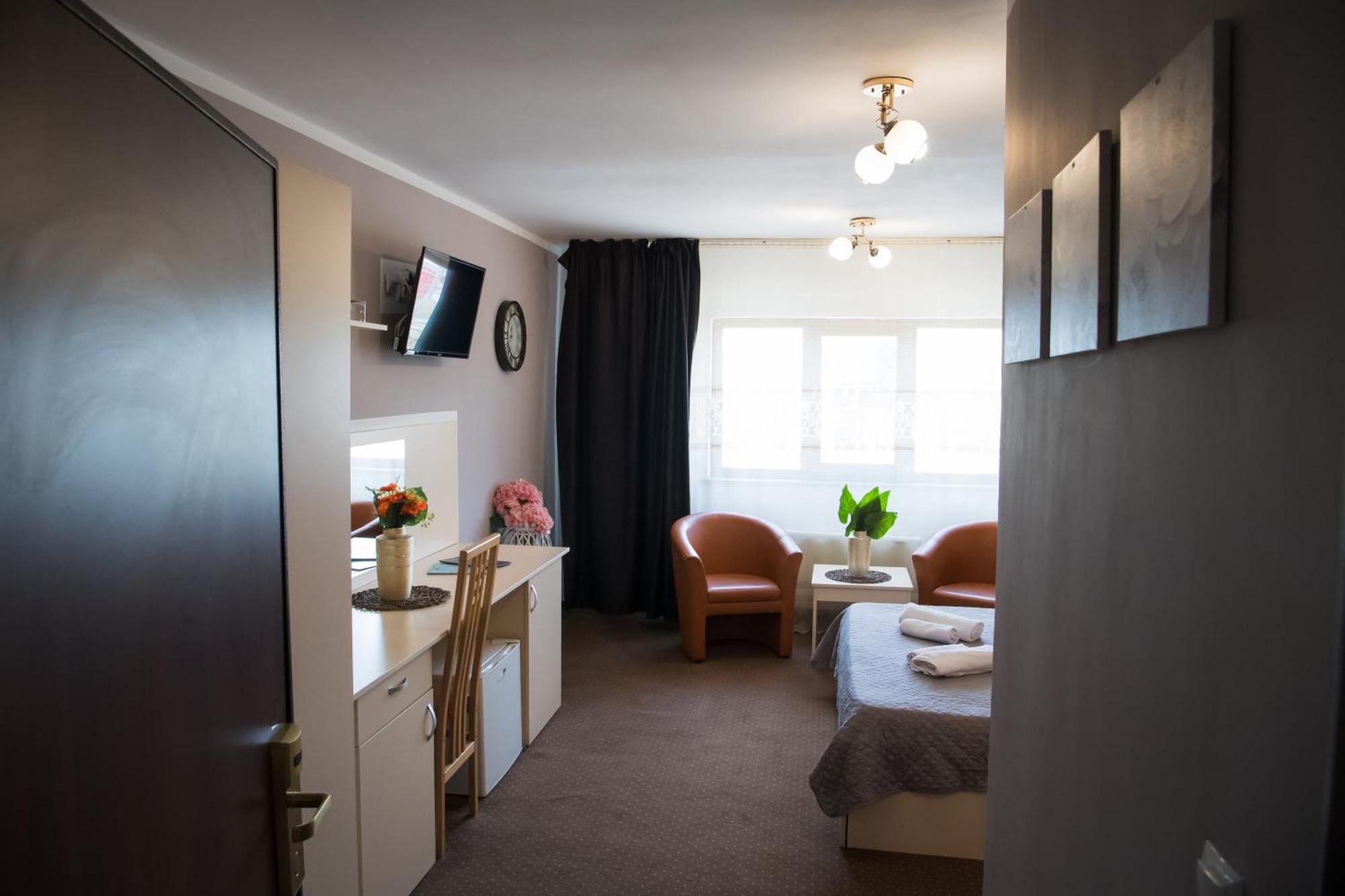 Mbi Travel Inn 克拉奥华 外观 照片